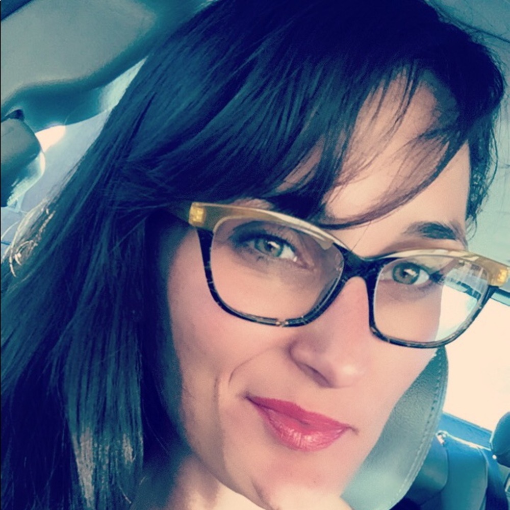 Meet your Posher, Amelia